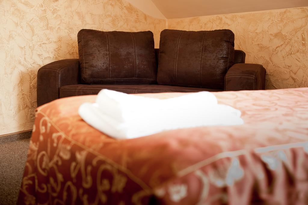 Hotel & Restauracja Okraglak Chęciny Quarto foto